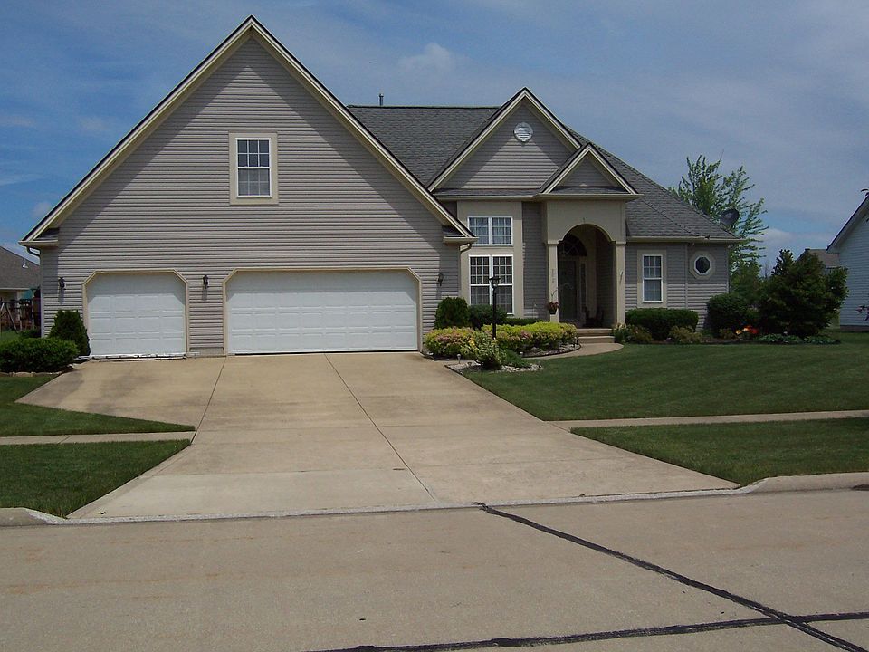 1st image of 302 Findley Ave