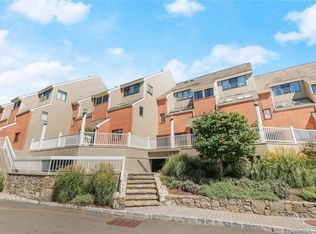 9 River Rd UNIT 413, Greenwich, CT 06807