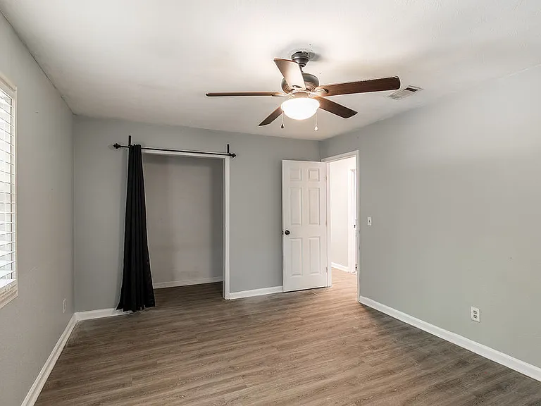 303 Brown Bridge Rd — Photo 16