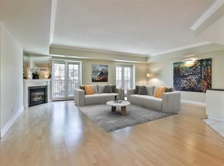 30 Anglesey Blvd #104, Toronto, ON M9A3B5