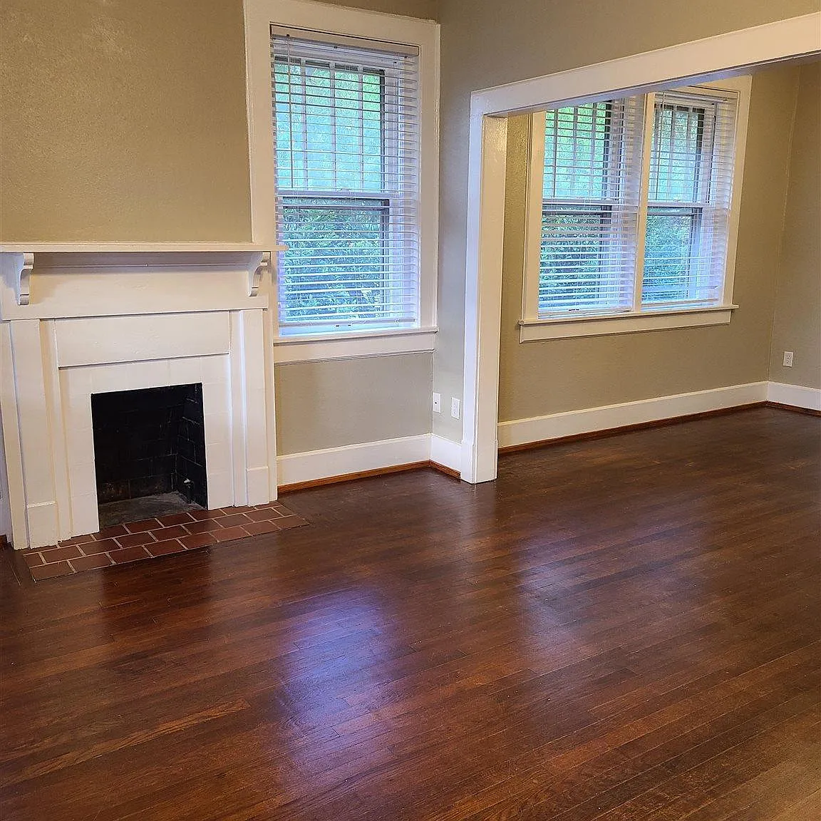 3 bed, 1.5 bath, 1400 sqft, $1,995 — Photo 4