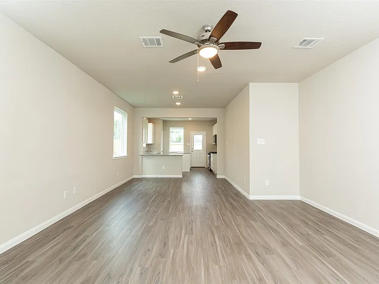 2906 Briggs Dr — Photo 7