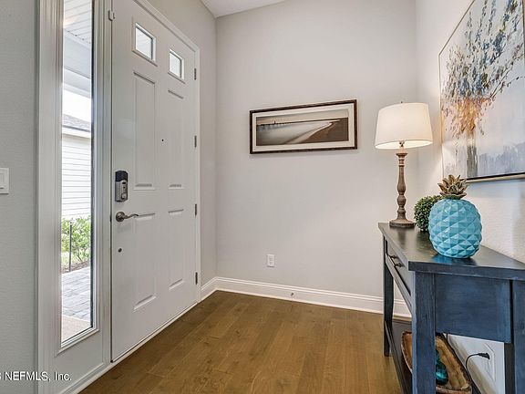 5th image of 214 HOPTREE Place