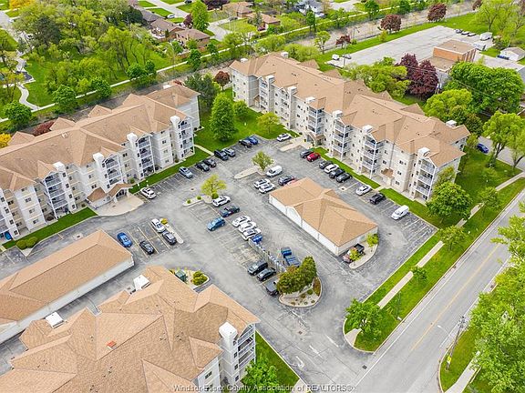 3rd image of 1655 Grand Marais Rd W #203