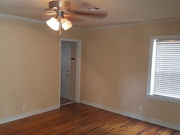 4th image of 841 N Parker Ave