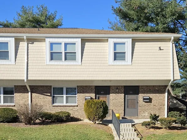 702 Silver Ct, Hamilton, NJ 08690