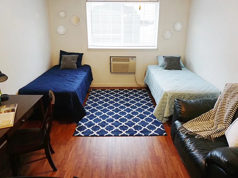 140 E Foster Ave #102 — Photo 2