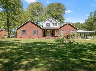 112 Prince Ln, Tullahoma, TN 37388