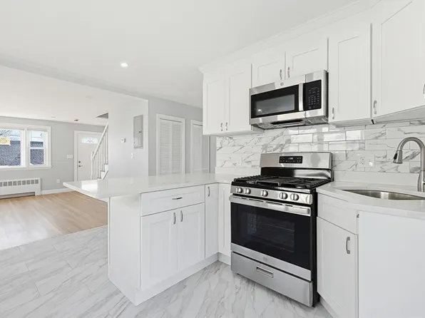 185 Suffolk Ave, Revere, MA 02151