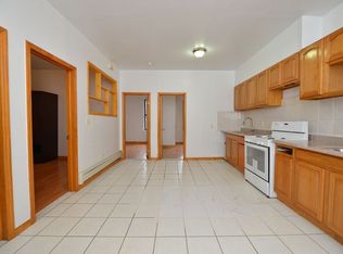 531 51st St FLOOR 3, Brooklyn, NY 11220