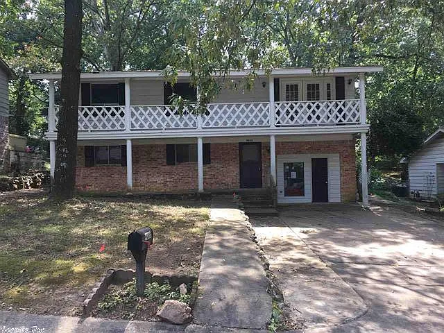 9005 Byron Dr