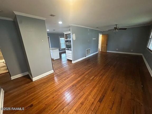 3rd image of 609 Saint Joseph St