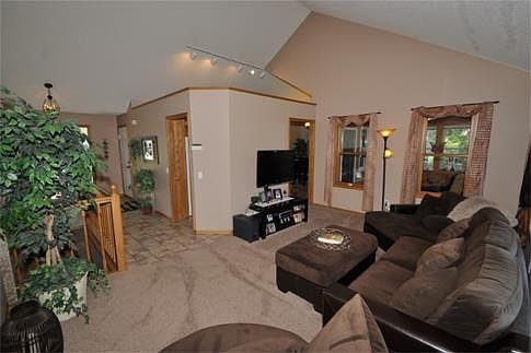 4th image of 18851 Englewood Cir