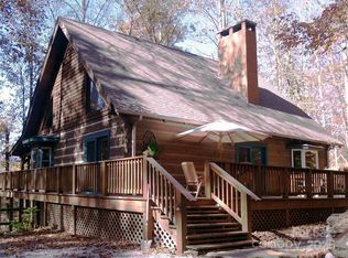 102 Gray Bank Rd, Lake Toxaway, NC 28747