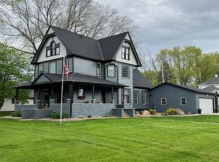 518 E Hughson St, Randolph, NE 68771
