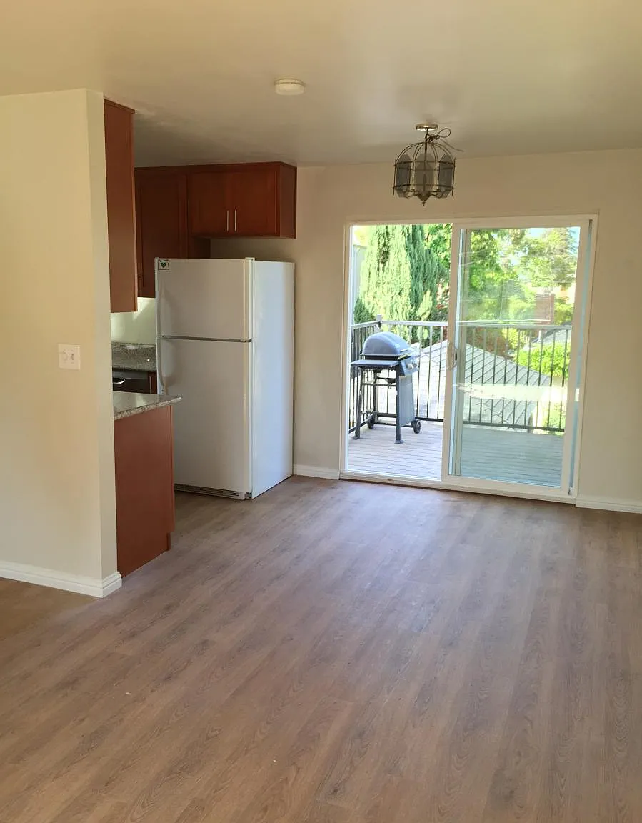 908 Arbor Road — Photo 3