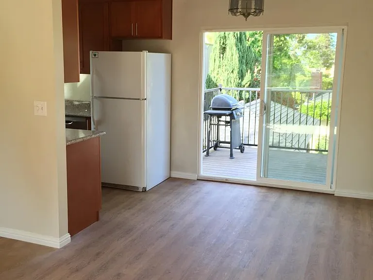 908 Arbor Rd #C — Photo 3
