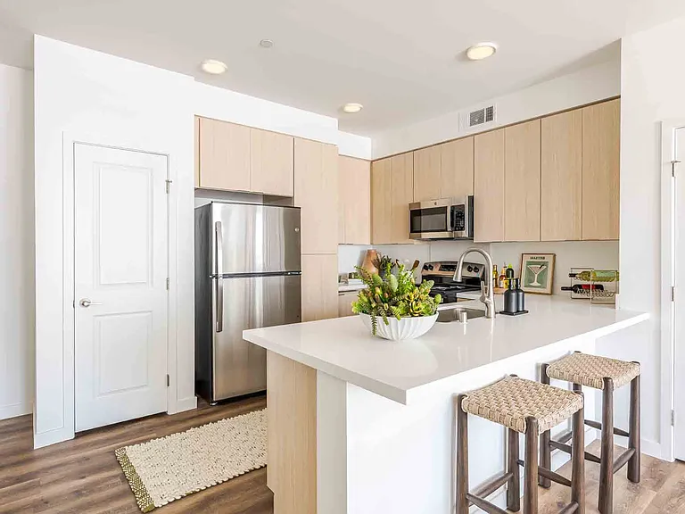 Desert Meadows Apartments — Photo 5
