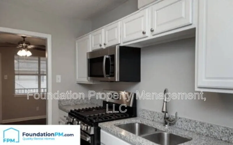 2 bed, 1.0 bath, 700 sqft, $725 — Photo 4
