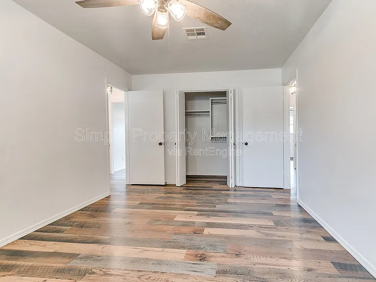 2401 Fedderson Dr — Photo 28