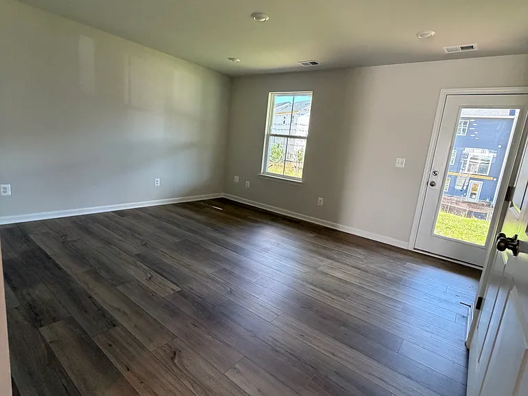 Large Lower-Level Flex Room