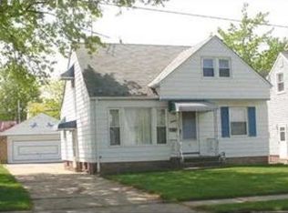 29228 Forest Grove Rd, Willowick, OH 44095