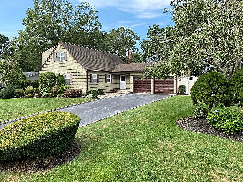 1st image of 30 Felway Dr