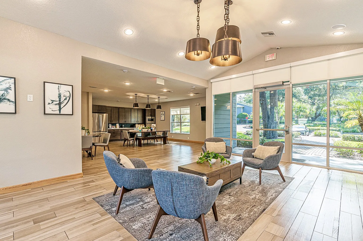 Enclave at Pine Oaks — Photo 3