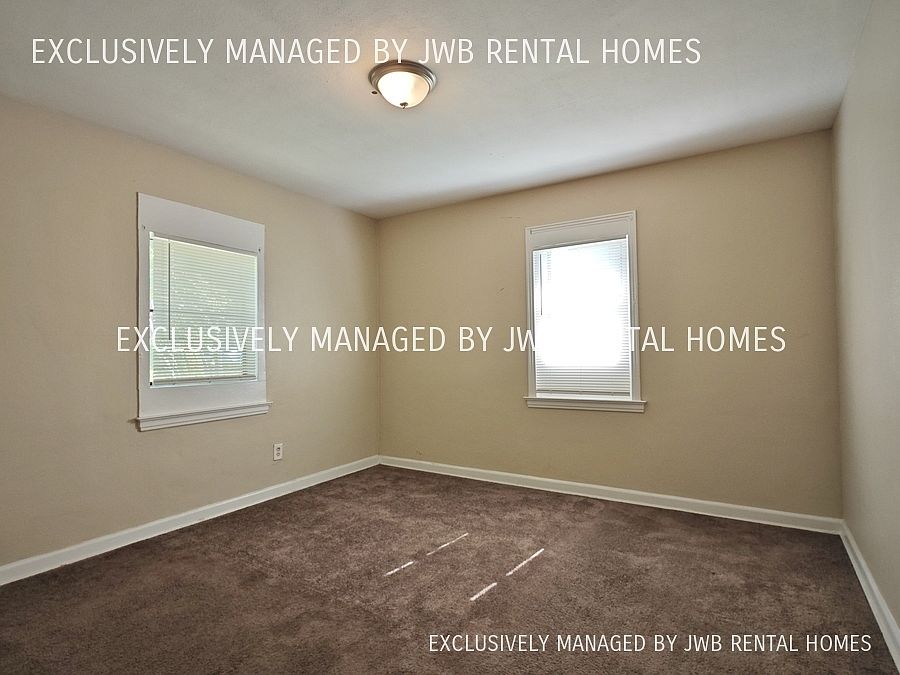 2nd image of 1066 Rhonda Rd