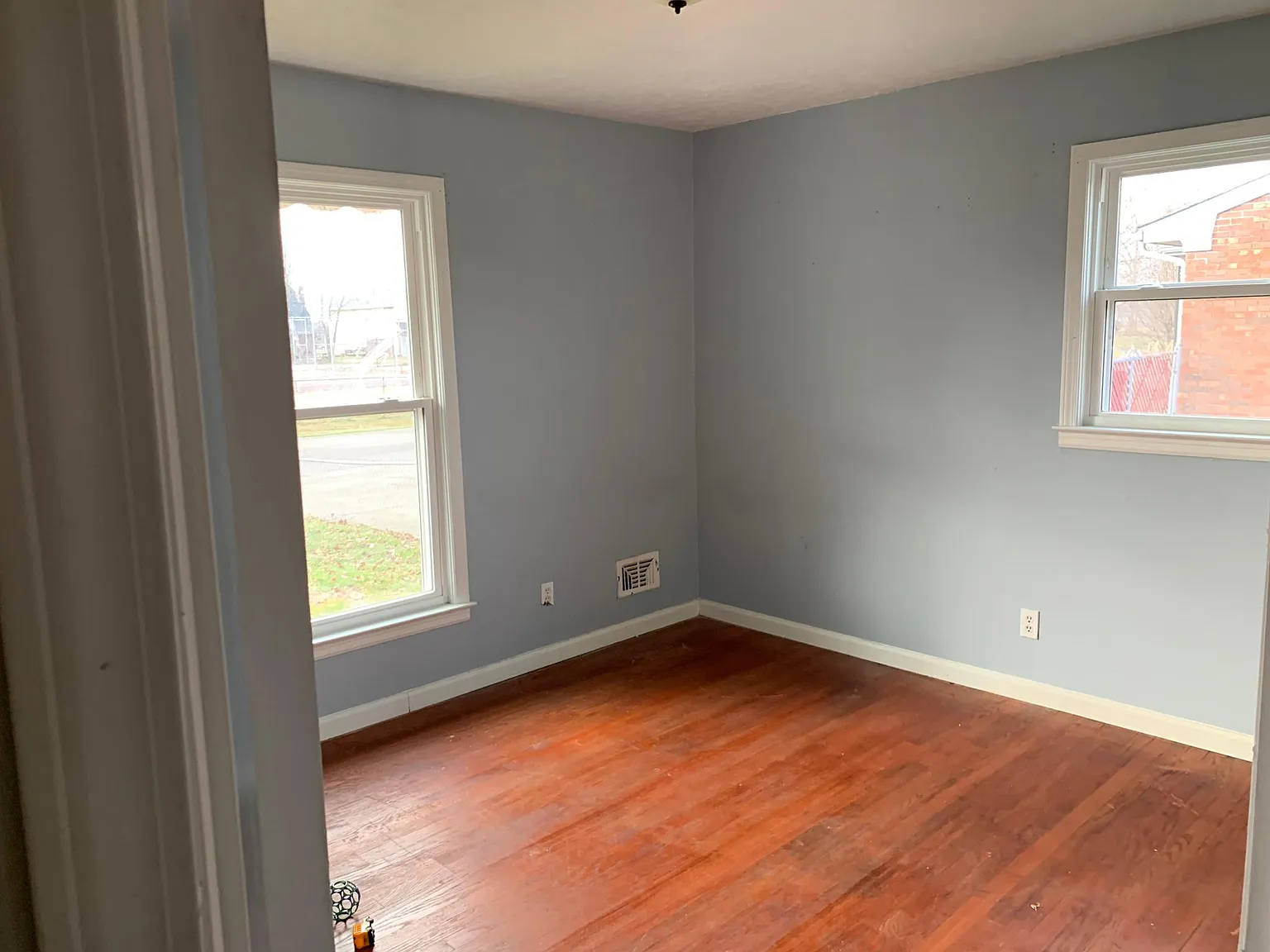 3209 Dupin Dr — Photo 3