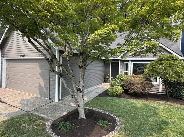 11587 SW Sheffield Cir, Tigard, OR 97223