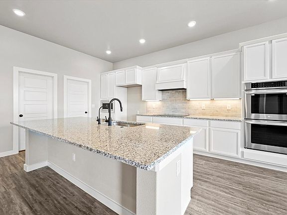 5th image of 1215 E 32nd St