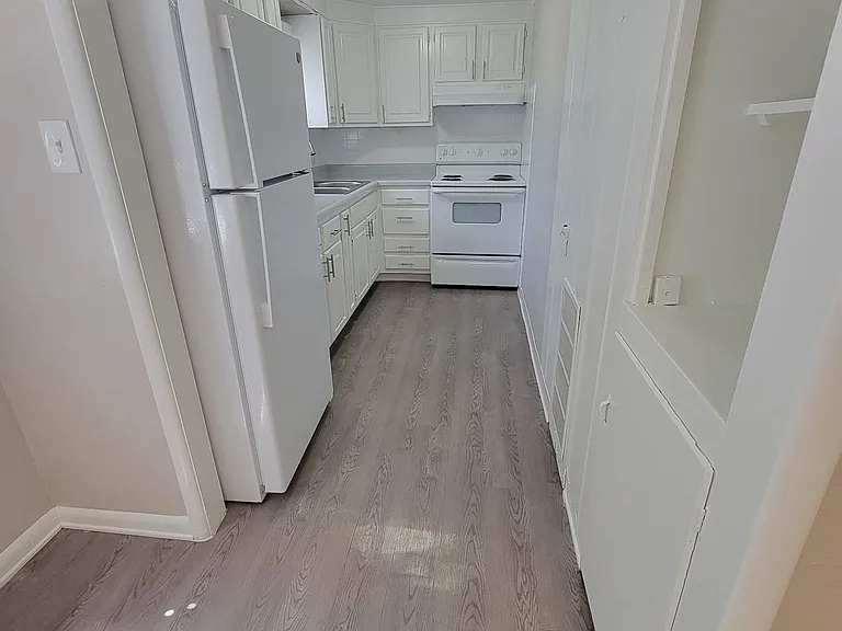 The Village Green Apartments — Photo 13