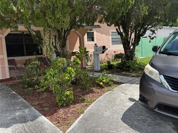 6367 Southgate Blvd, Margate, FL 33068