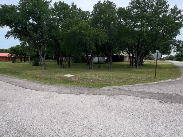 2909 Ridgecrest Dr, Granbury, TX 76048