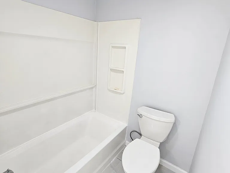 207 E Main St #2 — Photo 5
