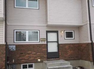 4030 Glacier Ave S #3, Lethbridge, AB T1K4K5