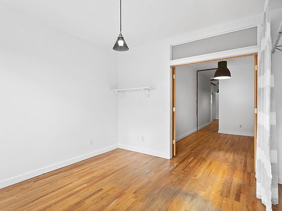 2nd image of 163 Montrose Ave APT 3R