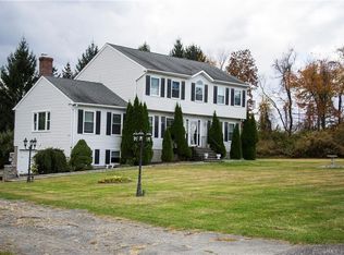 50 Bonnie Vu Ln, New Milford, CT 06776