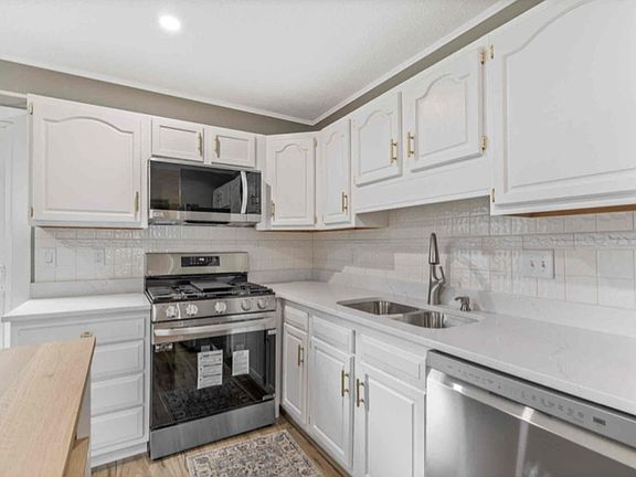 4th image of 5832 Vincent Ave S