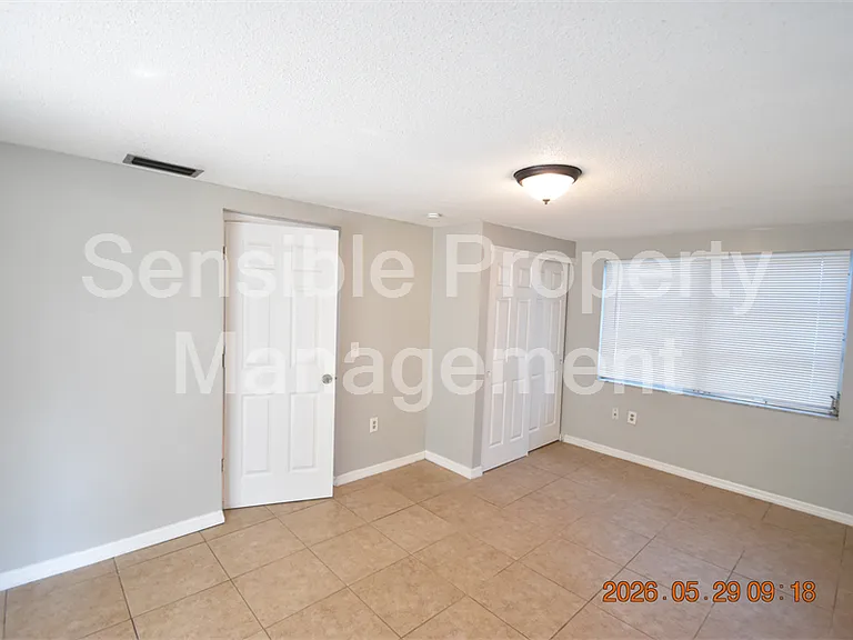 10816 Piccadilly Rd — Photo 10