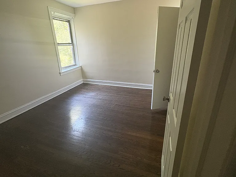 8230 S Ellis Ave #3 — Photo 8