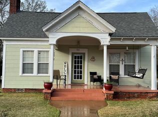 511 E Neches St, Palestine, TX 75801