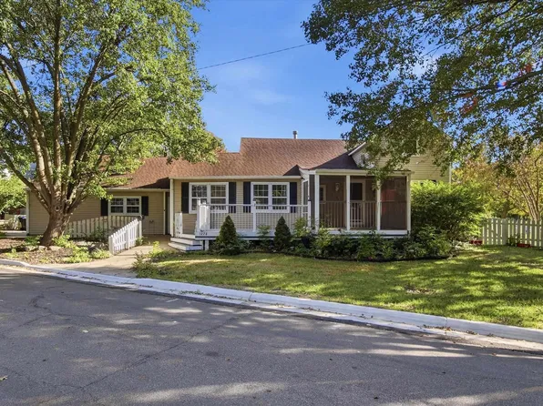 1278 SW Collins Ave, Topeka, KS 66604