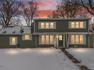 21305 Oxford Ave, Farmington Hills, MI 48336