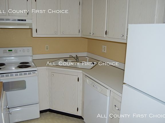 4th image of 6370 1st St N APT 201