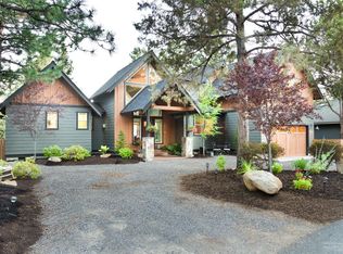19909 Ashwood Dr, Bend, OR 97702