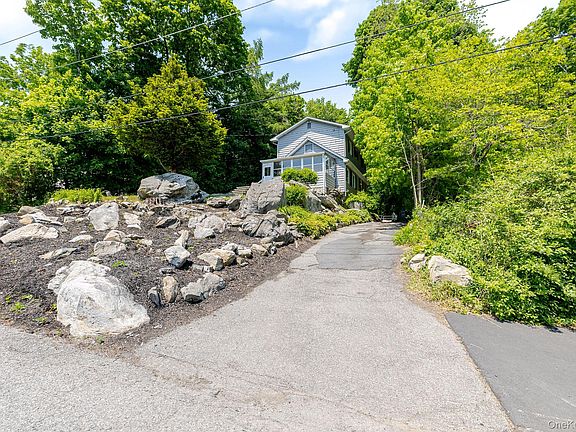3rd image of 12 Bradhurst Road