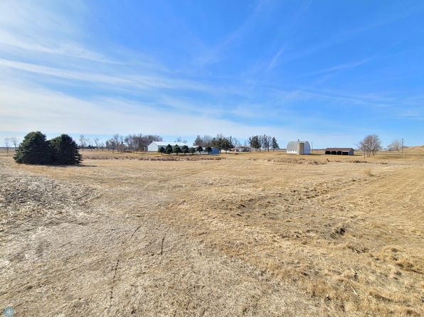 7970 157th Ave SE, Wyndmere, ND 58081