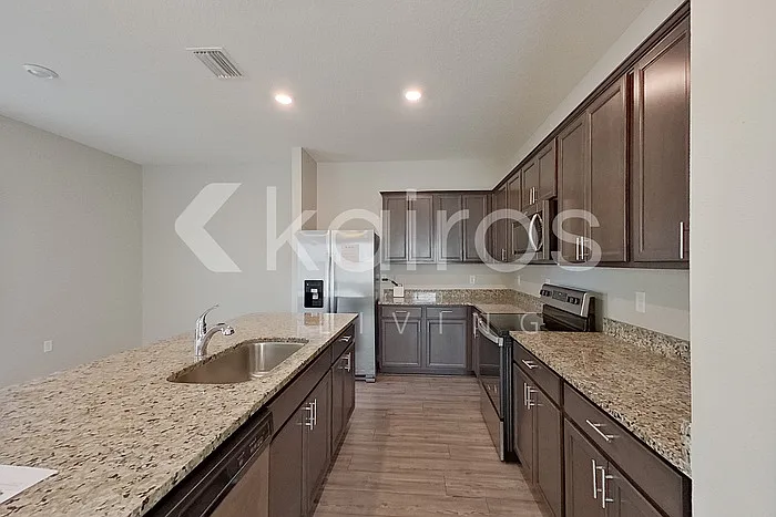30161 Fedora Cir — Photo 10